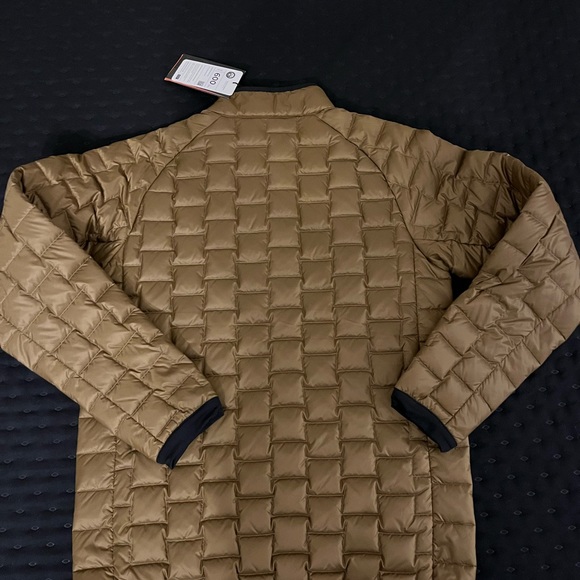 NWT Mountain Hardwear Summiter Lightweight Down Jacket, 600 Fill, autumn gold - Picture 3 of 4